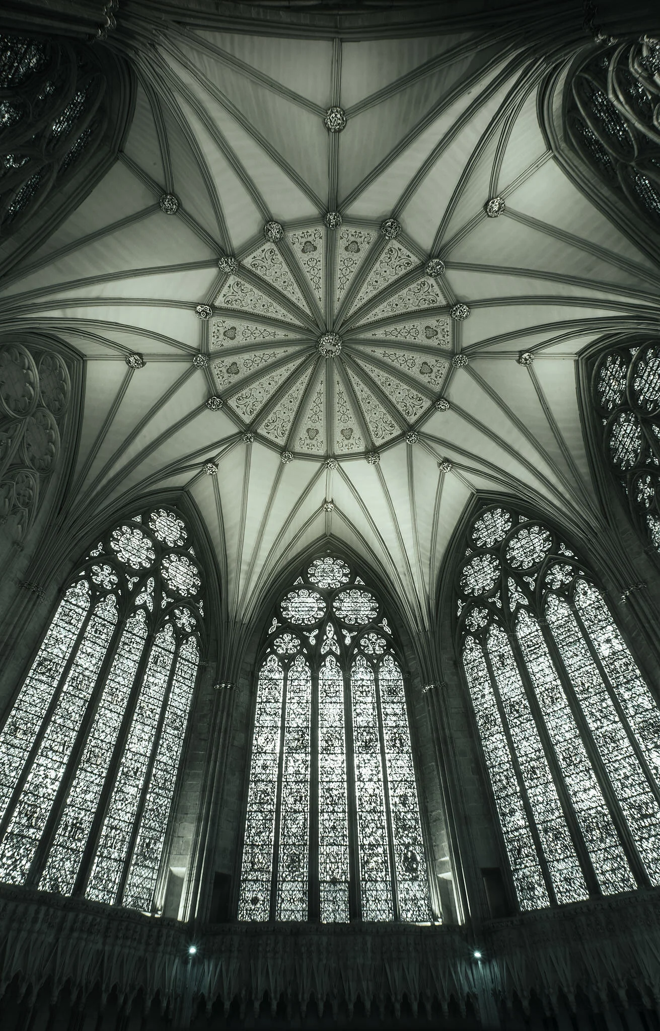 York-Minster-Chapter-House.jpg