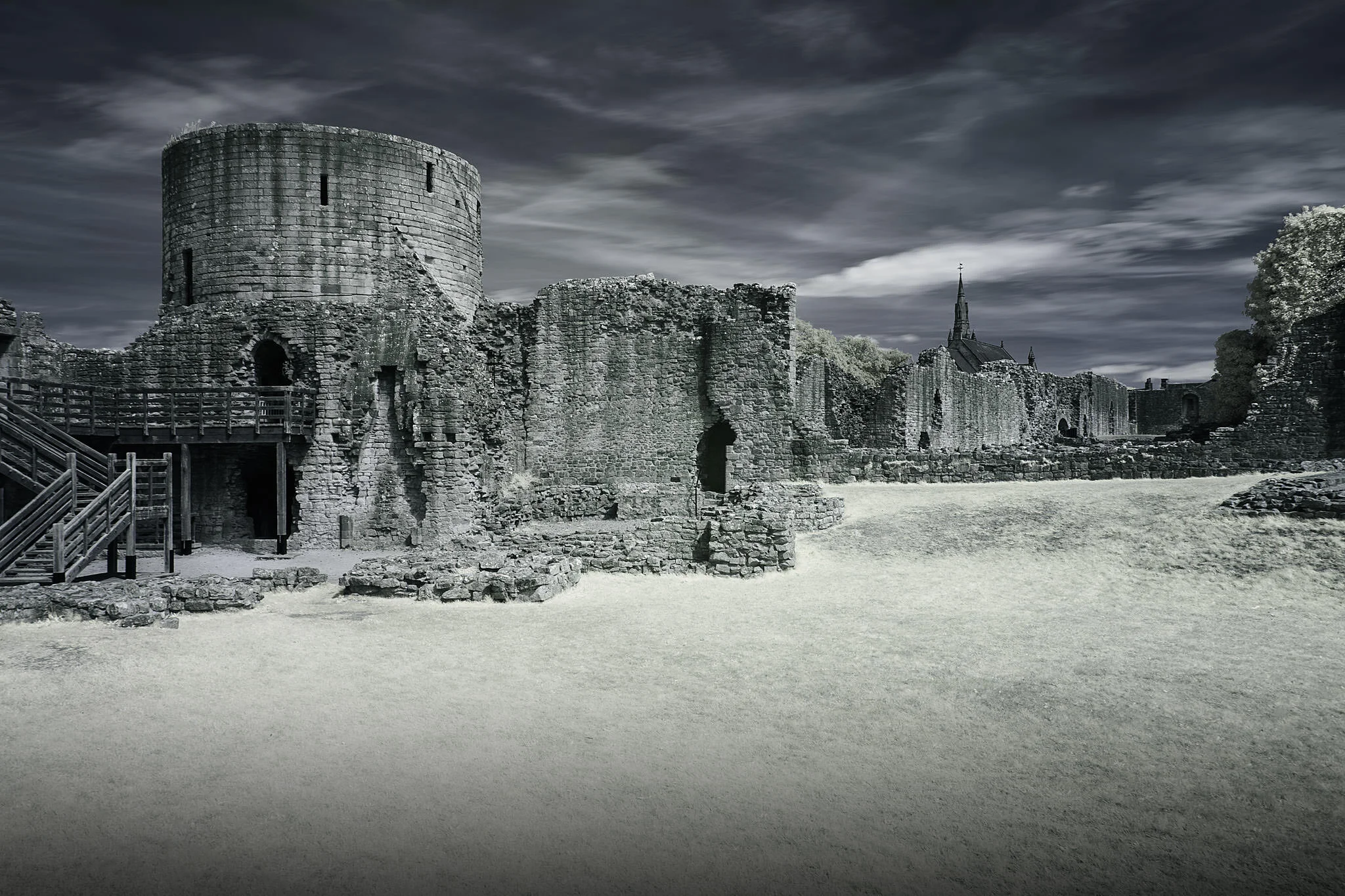Barnard-Castle-Courtyard.jpg