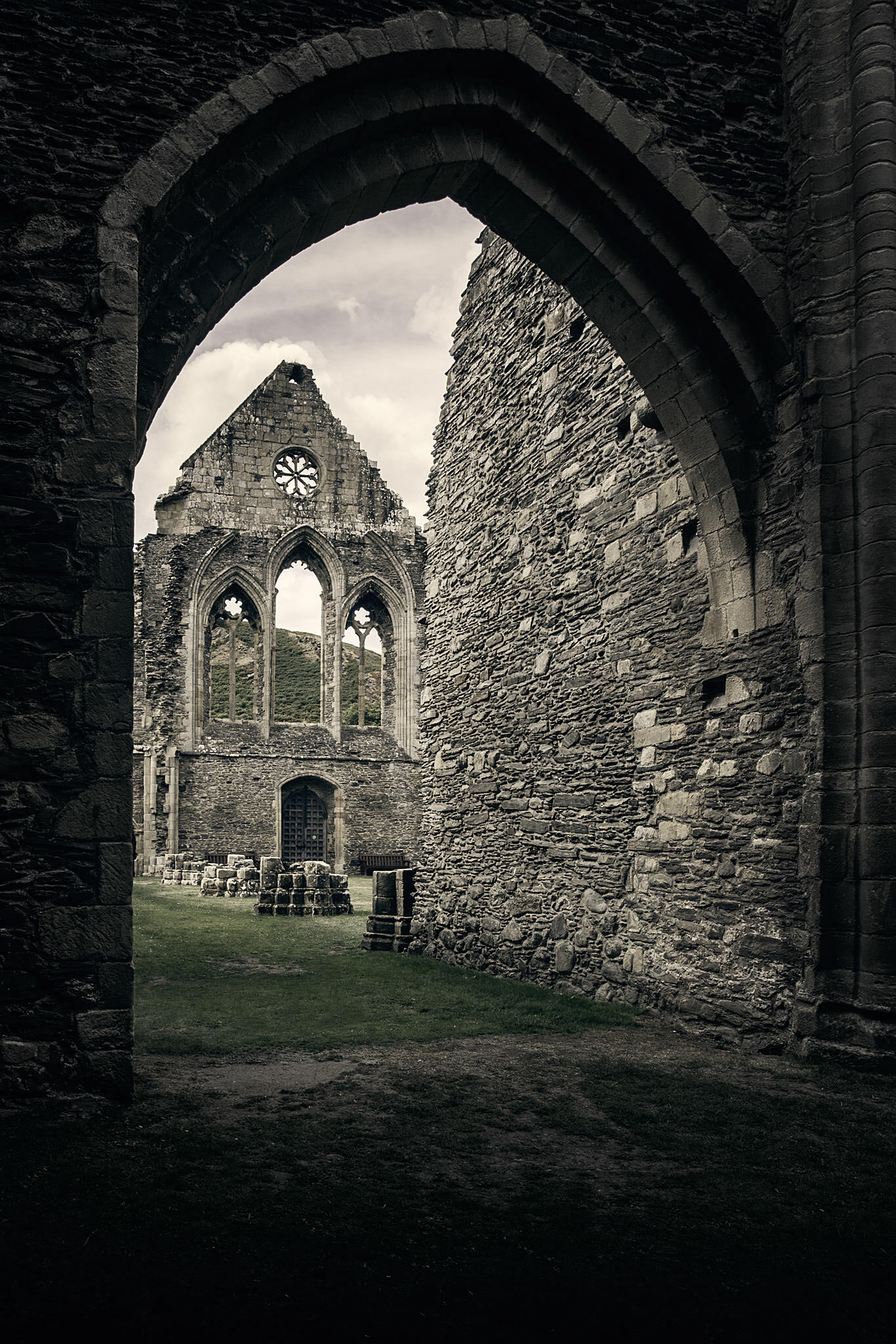 Valle-Crucis-Nave-Archway.jpg