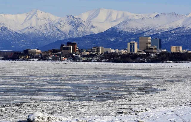 anchorage-alaska-skyline-mountains.jpg