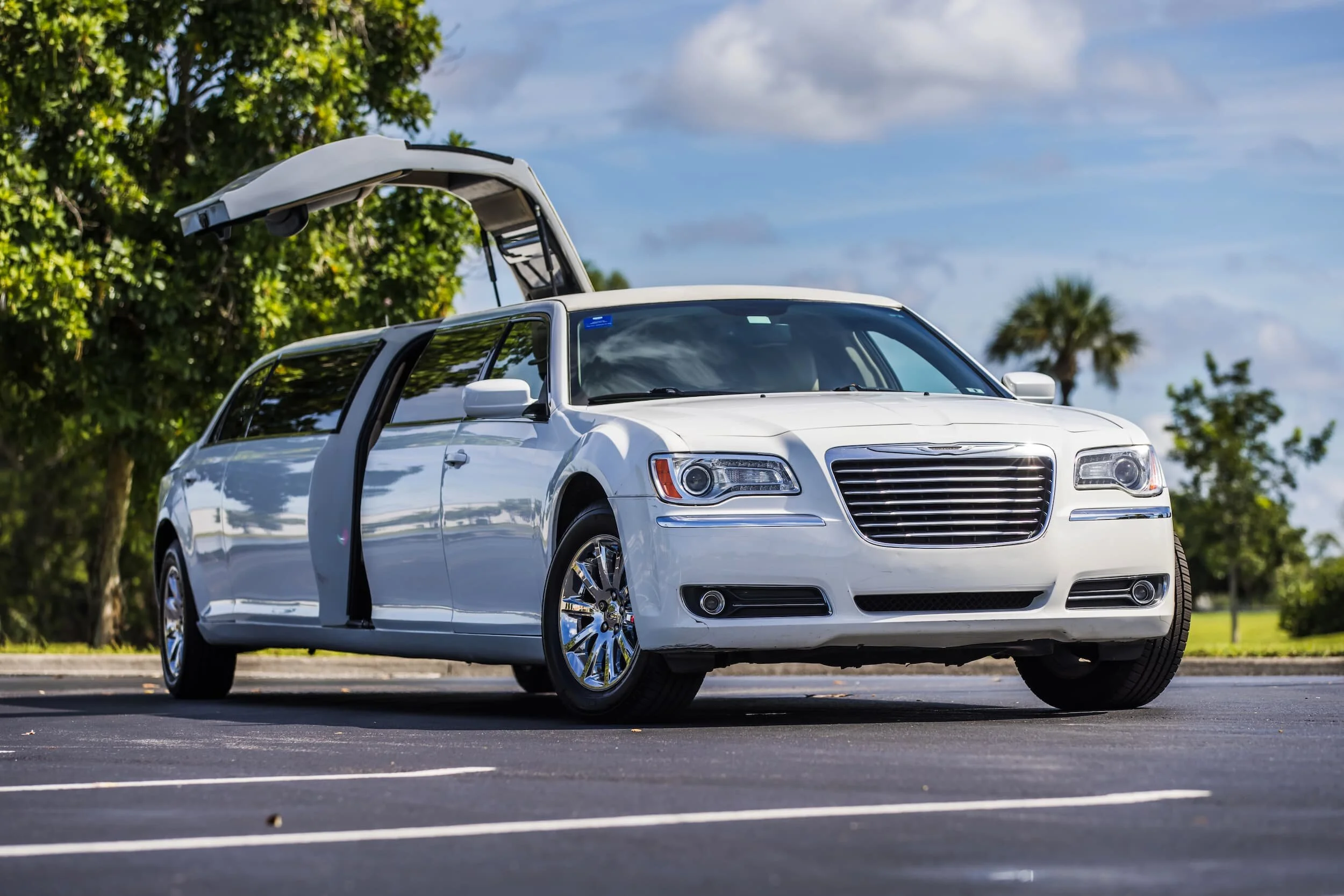 Chrysler 300 Stretch Limousine – GRFZ
