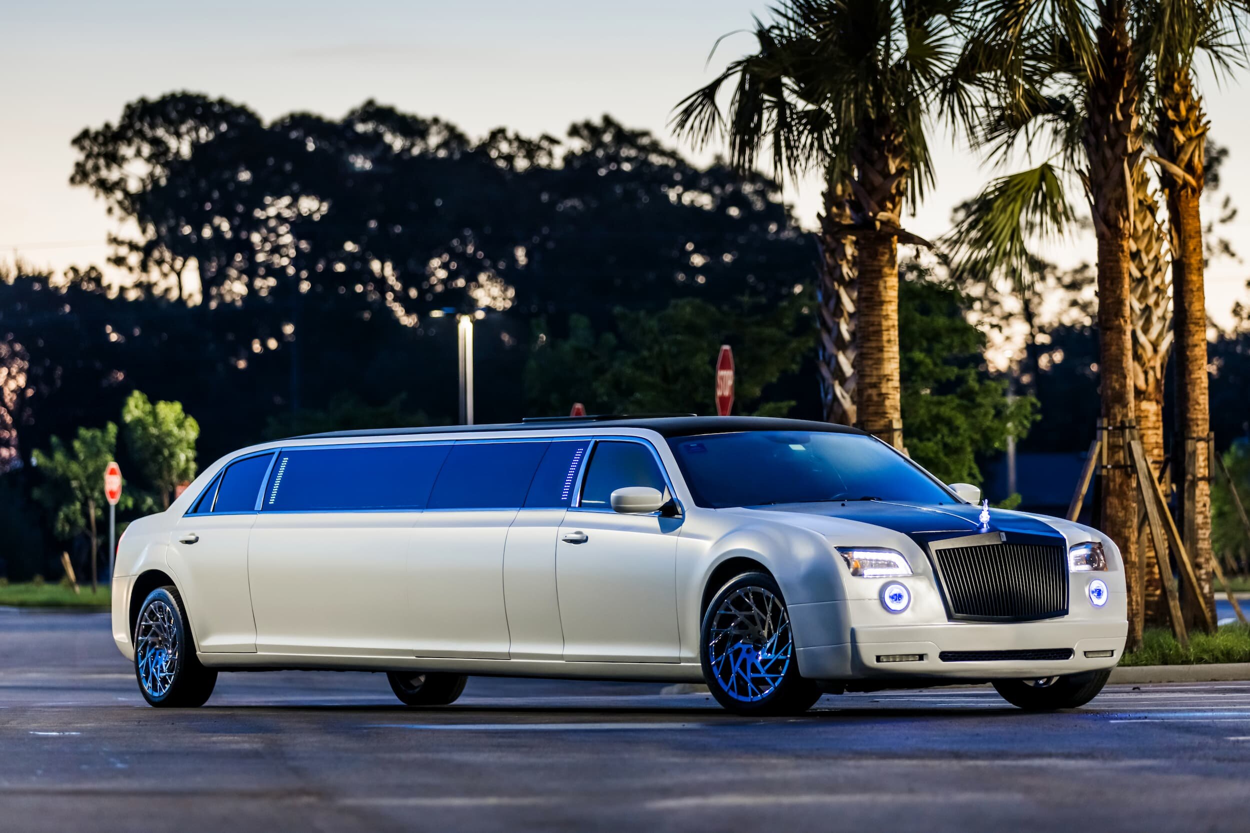 Top 10 chiếc limousine triệu đô hàng đầu thế giới