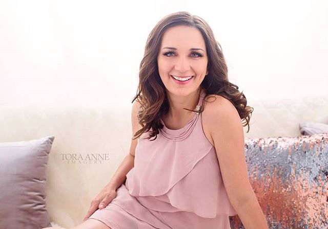 Portrait | Trisha

Trisha came to us wanting to update her personal branding portraits but of course we first had to play with flowy dresses and dreamy light. &hearts; What a fabulous day!

Schedule Your Portrait Session
www.toraanneimagery.com

#cre