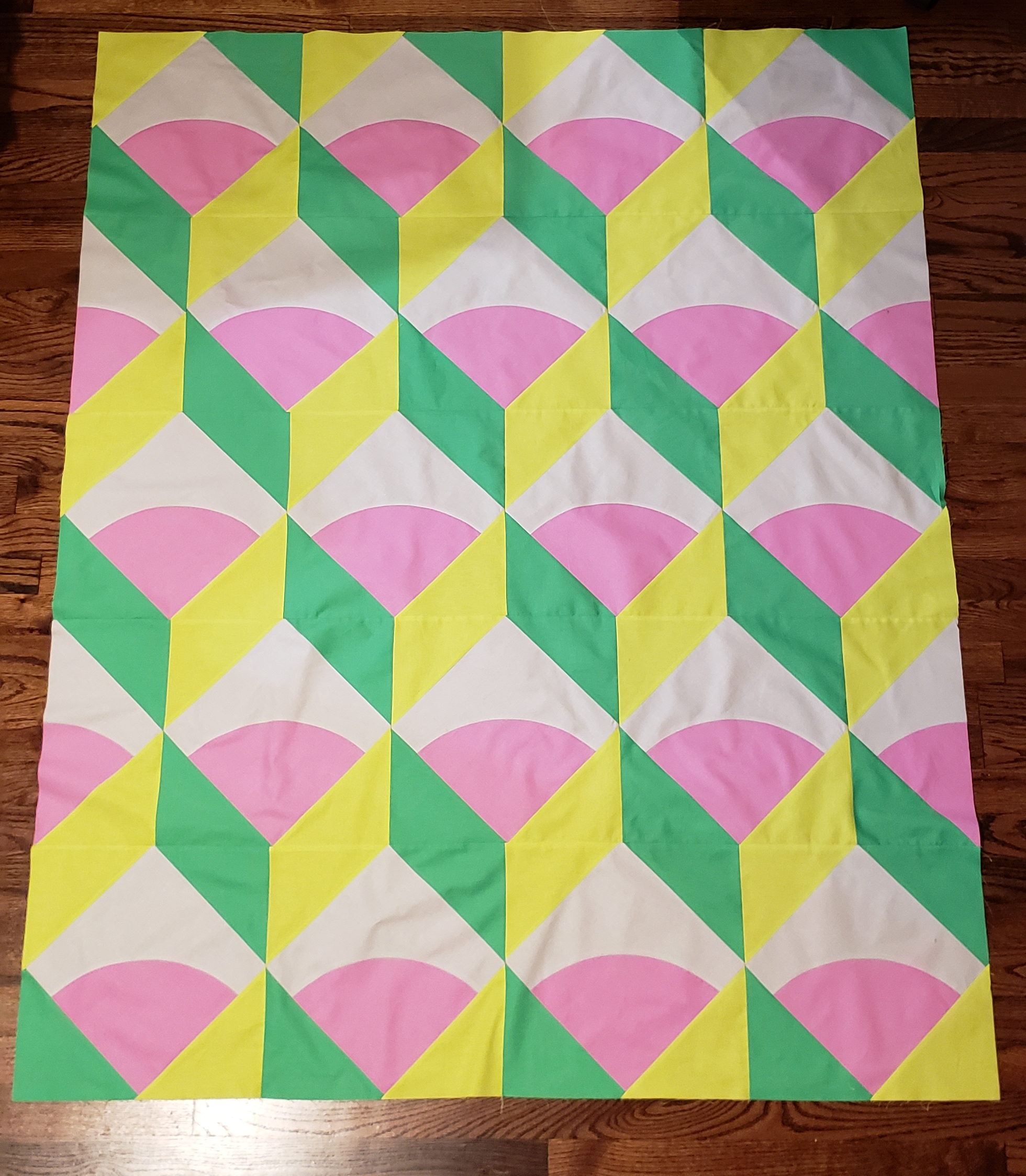 Jess @coralbunnyandlo made this sweet candy-colored version with all solids!
