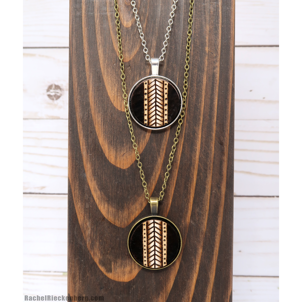 Mini Pend Chevron 1_by_Rachel Rieckenberg.png