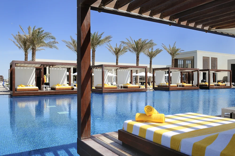 luxury-location.jpg