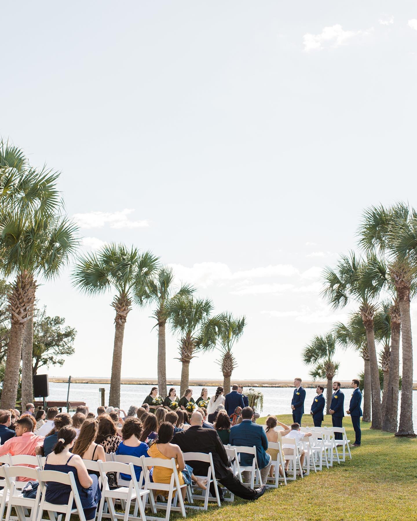 The sunniest fall day for a sweet ceremony on the bay. ☀️