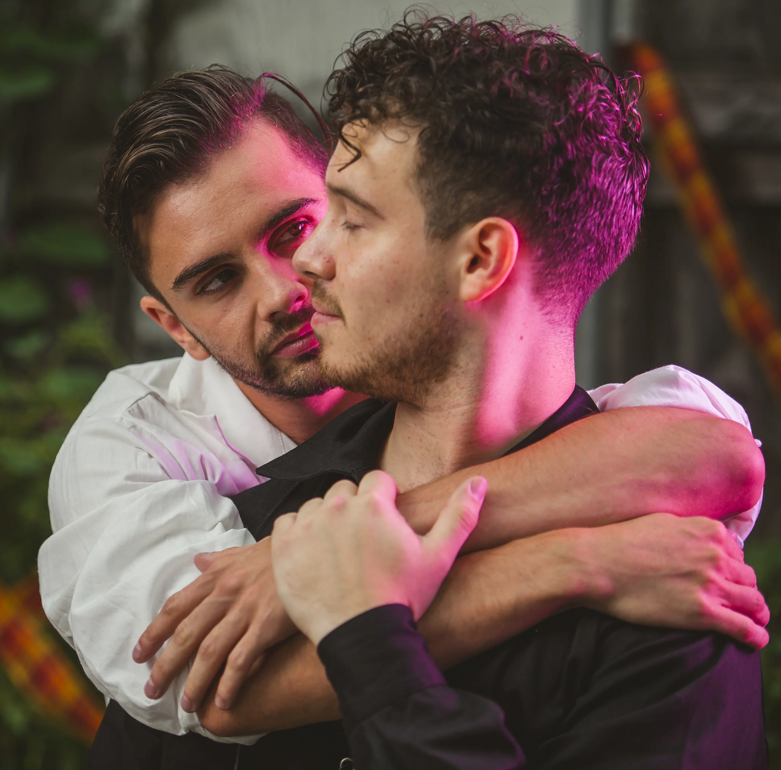 Mercutio (Connor Delves) and Tybalt (Eric Bermudez)