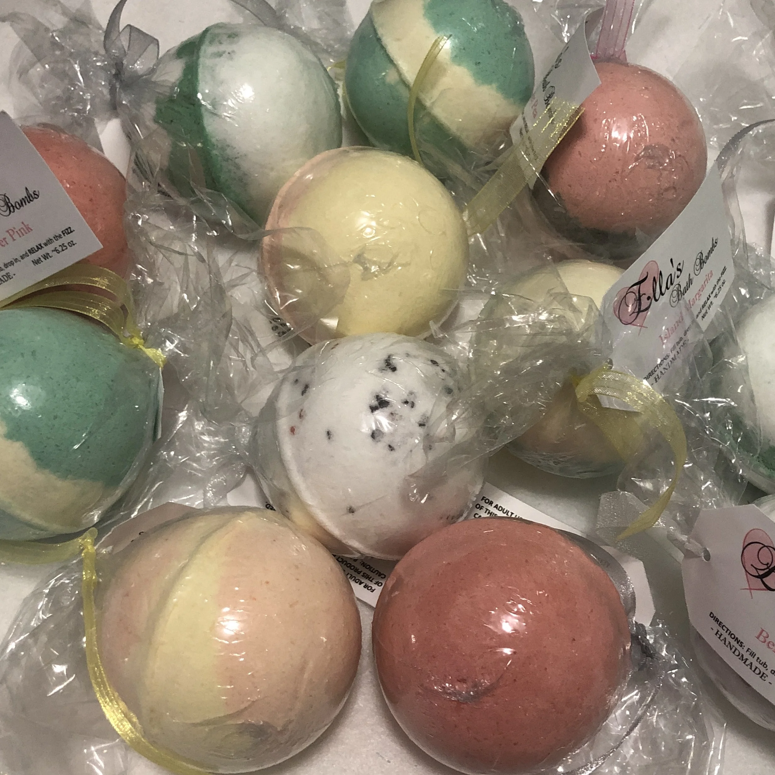 XL Bath Bombs weighting ~6.25 oz.