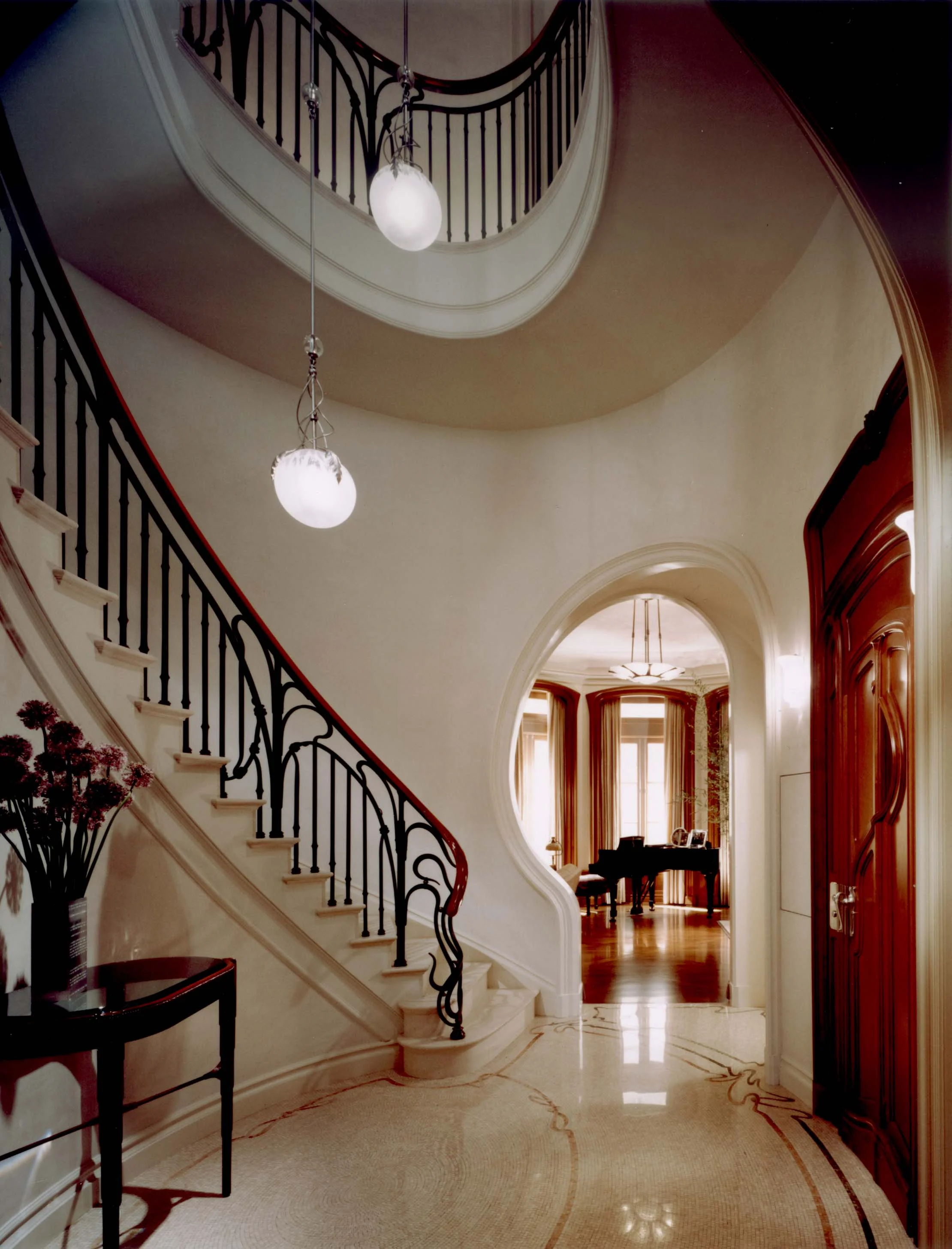02102M_PhotoDSstair.jpg