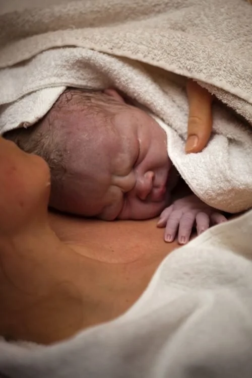 breastfeeding first day