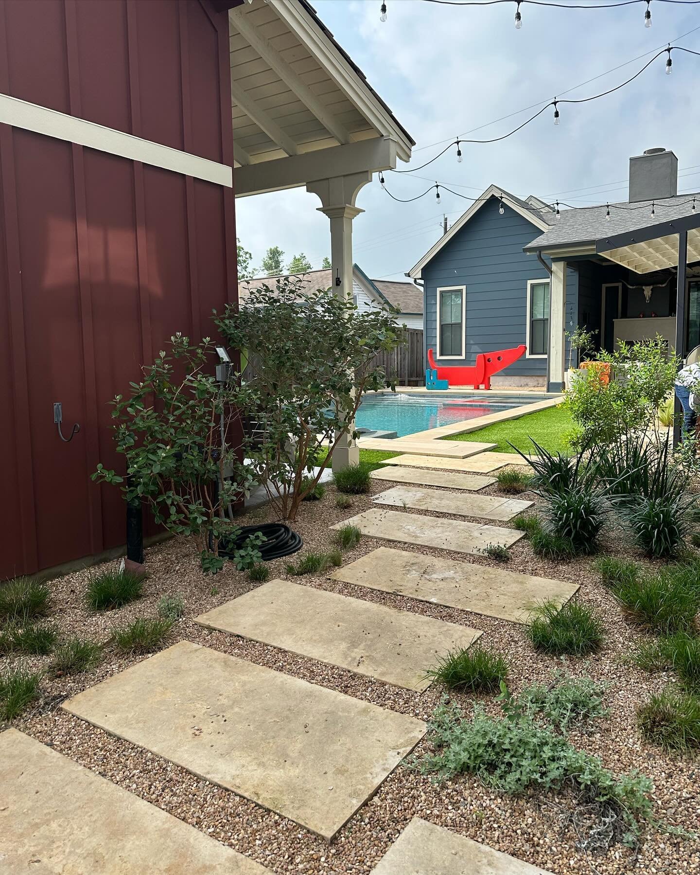 Swimming season! 

Design: 8Sc @studio8sc 
Install: Big Tree LLC 🌲 

#pool #backyard #backyardgoals #design #path #gardenpath #swim #landscapedesign #landscape