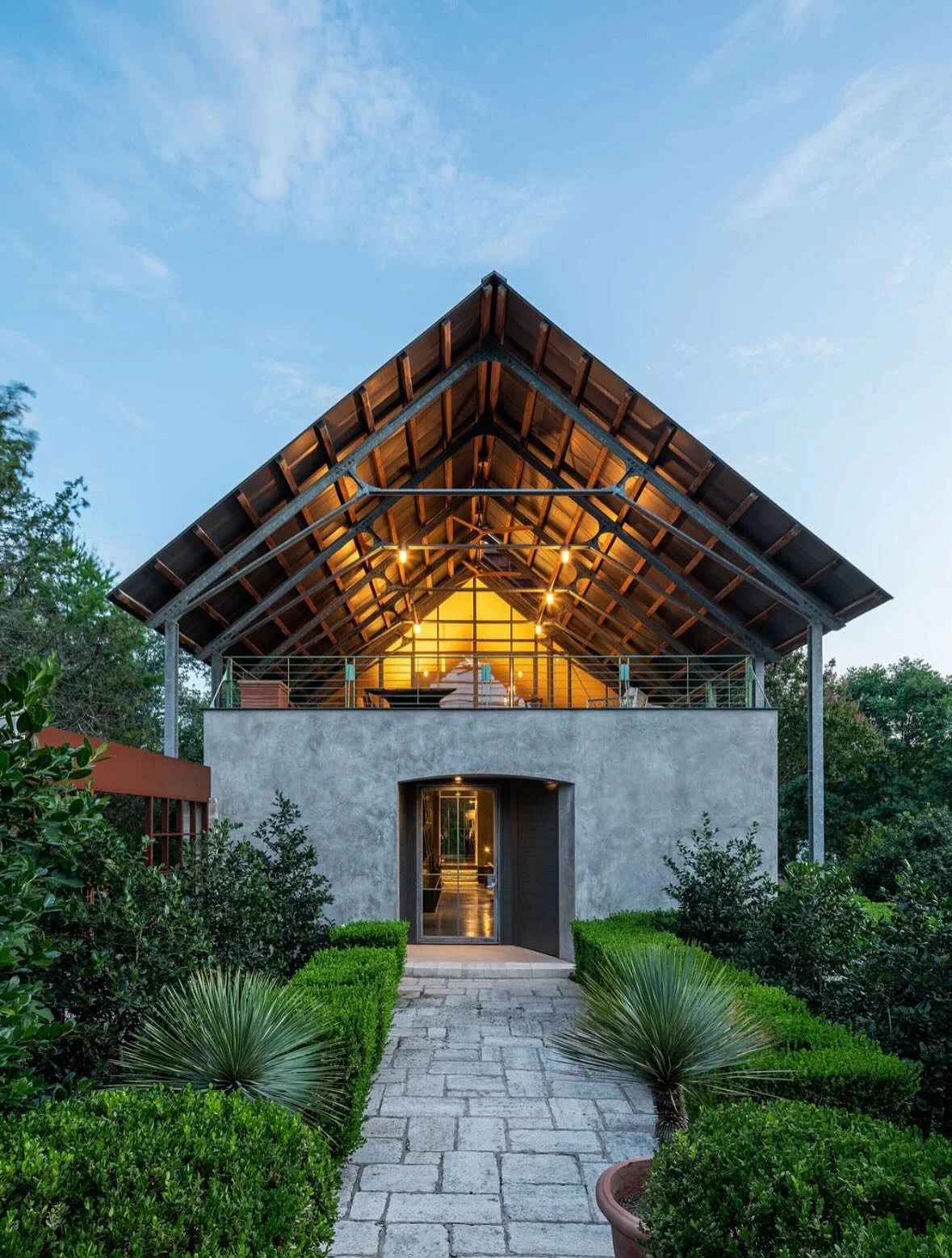 On the AIA tour this weekend! @aiaaustin 

A project near and dear to our hearts - our namesake - 8 Sugar Creek (8Sc), our headquarters, office space and personal haven. One that I had the honor and privilege of continuing the stewardship and legacy 