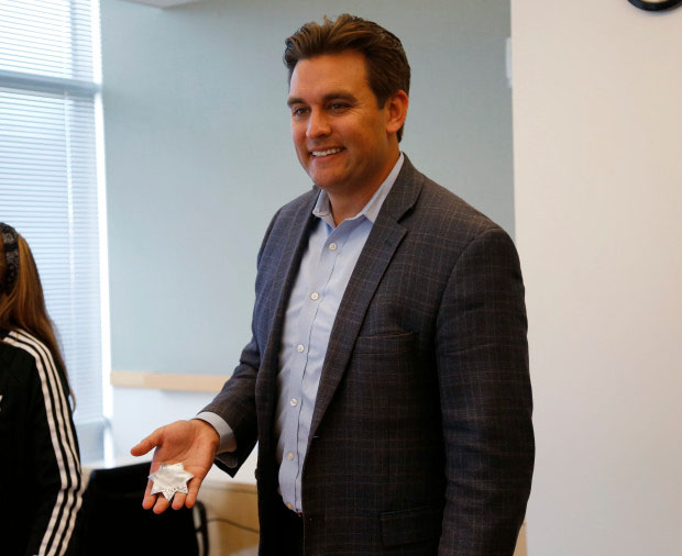 ‘Welcome back, Officer Peralez’: San José Councilman rejoins police force