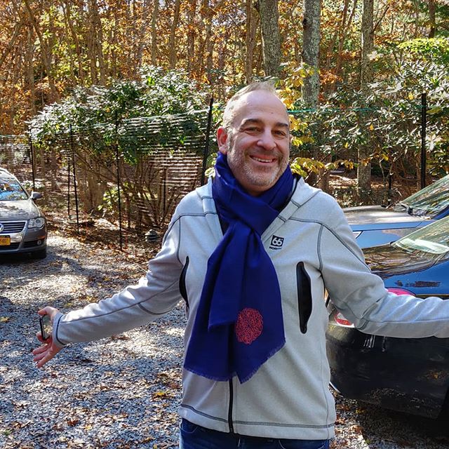 It's autumn, and I'm glad to see my mate @mdiamant sporting my lovely Pashmina is royal blue!