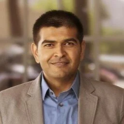 Headshot_10.2019.jpg
