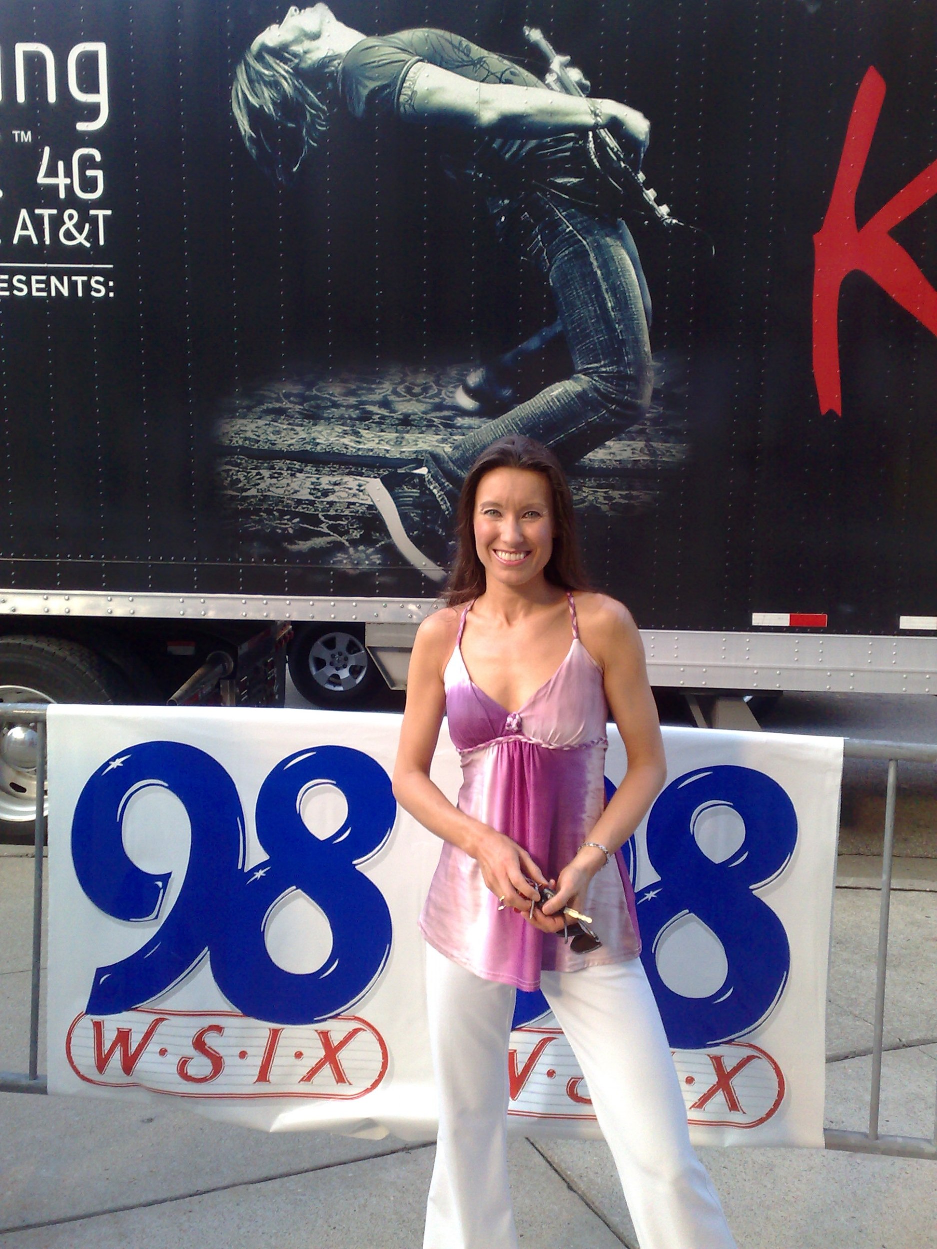 Justine & Keith Urban's Tech Lorry!.png