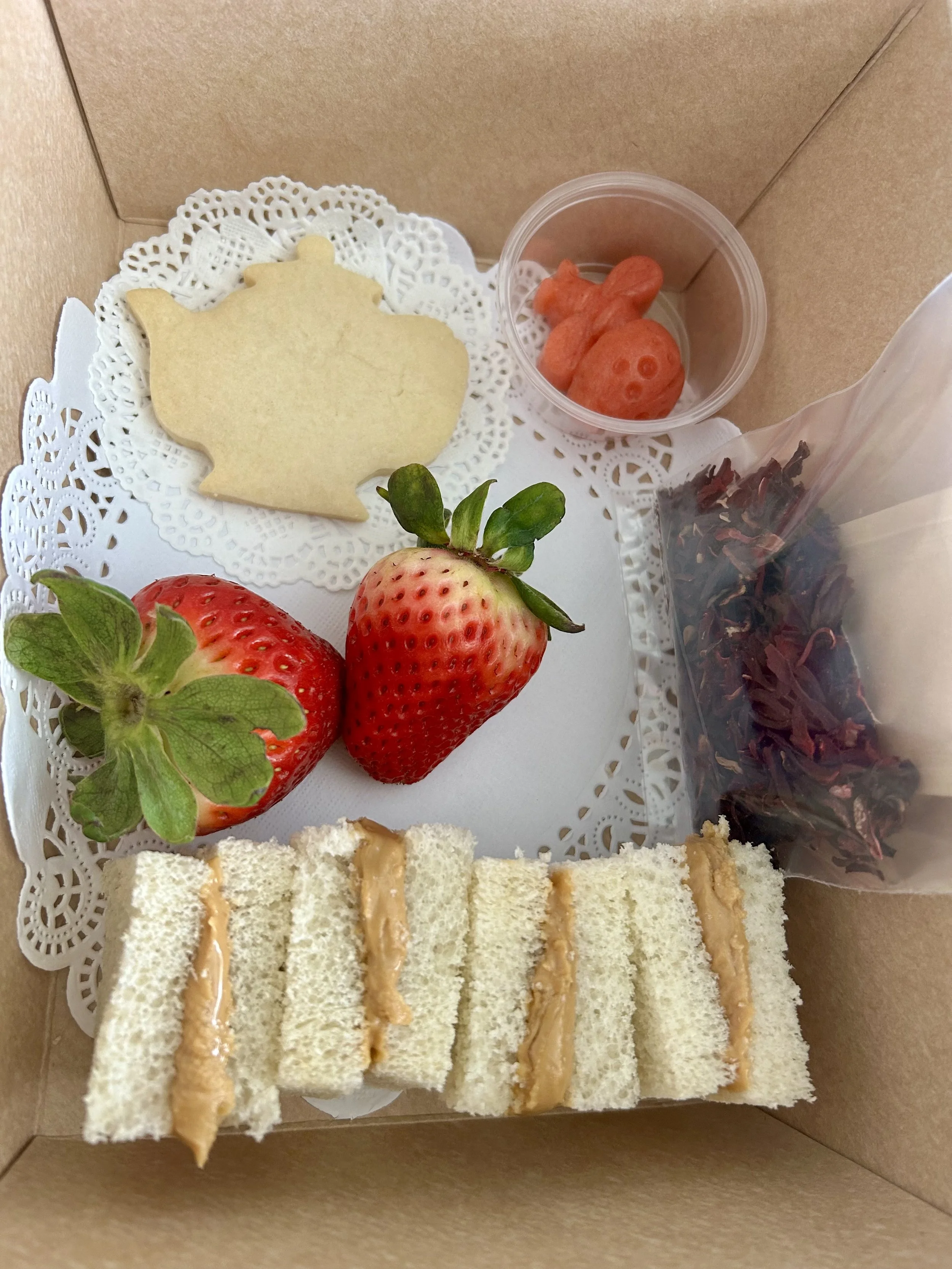 Child's Teatime in a Box (Full Sandwich & Tea Bag)