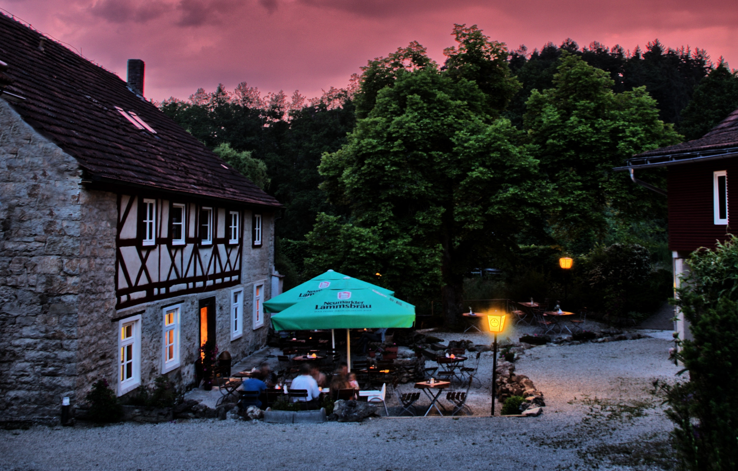 Romantische Stimmung Biergarten