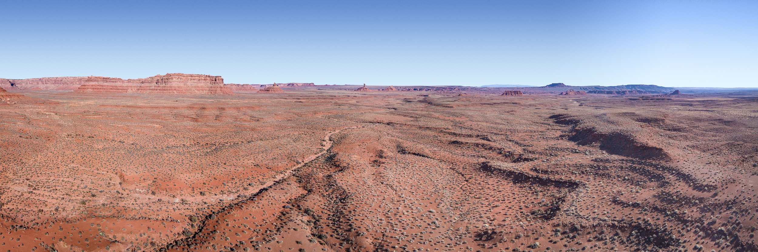 Valley_of_the_Gods_1_v1.jpg
