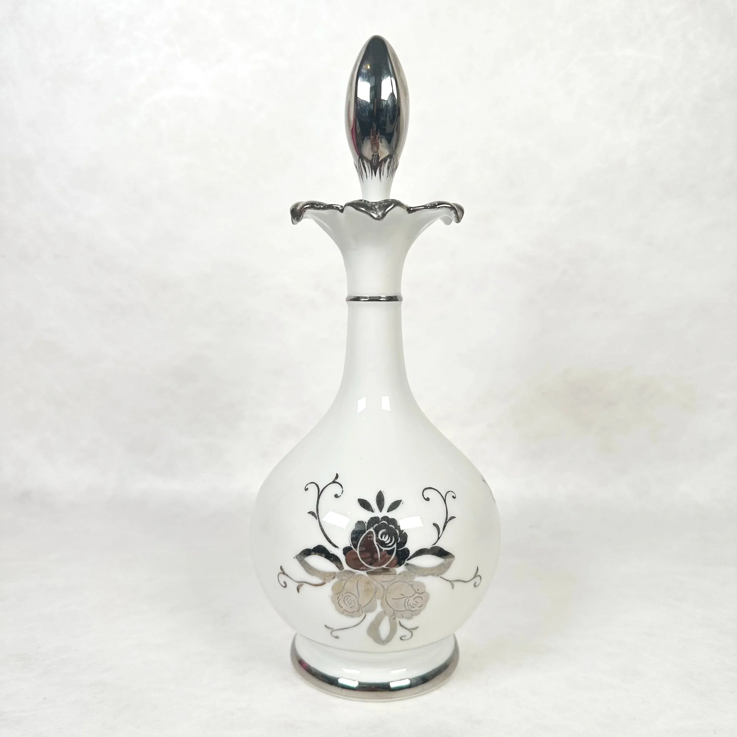 Decanter Set — Japanese Cultural & Community Center of Washington