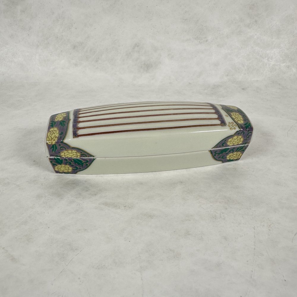Kutani Vase — Japanese Cultural & Community Center of Kutani Vase — Japanese Cultural & Community Center of