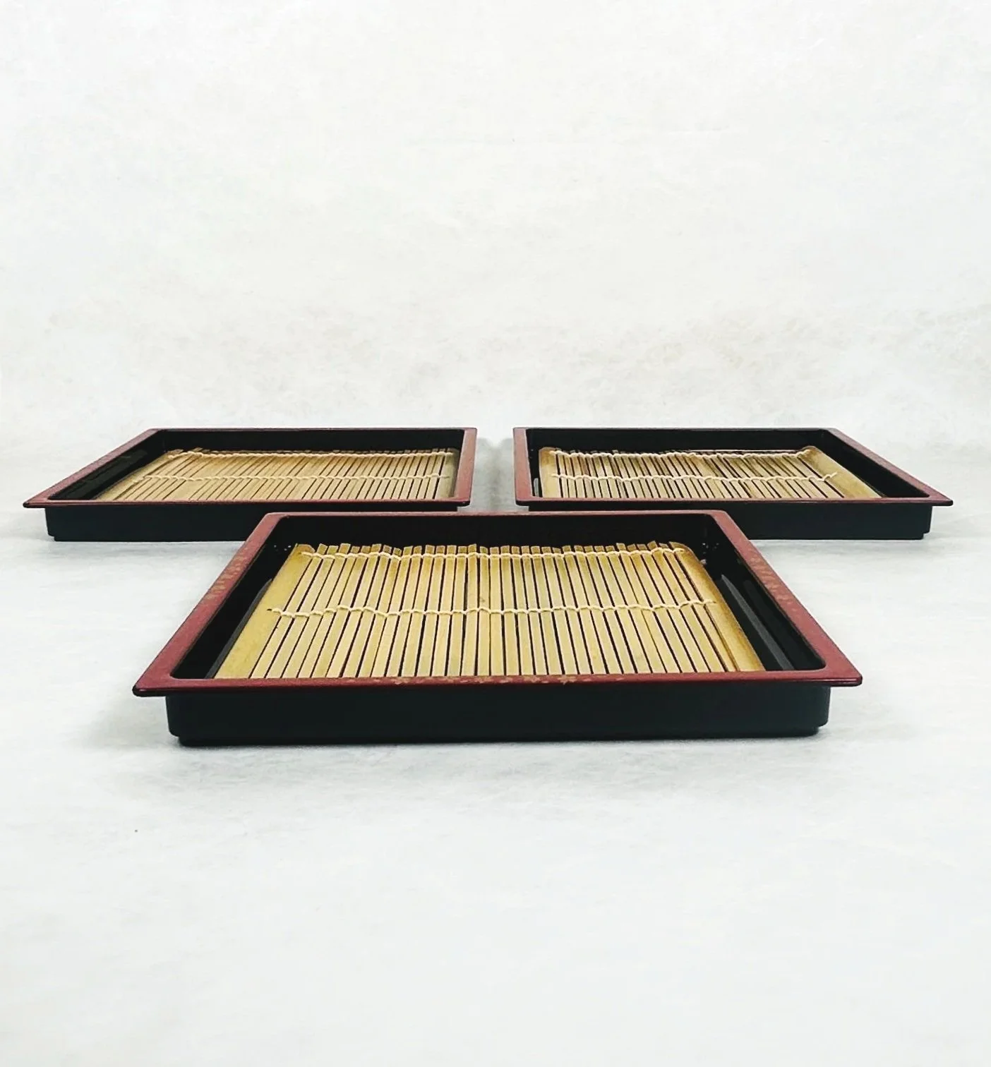 NeiroᎢʱᵃⁿᵏ Ꮍ༠ᐡ❀ᴗ͈ˬᴗ͈出品　リース土台 New - Ceramic Serving Dish — Japanese Cultural & Community Center
