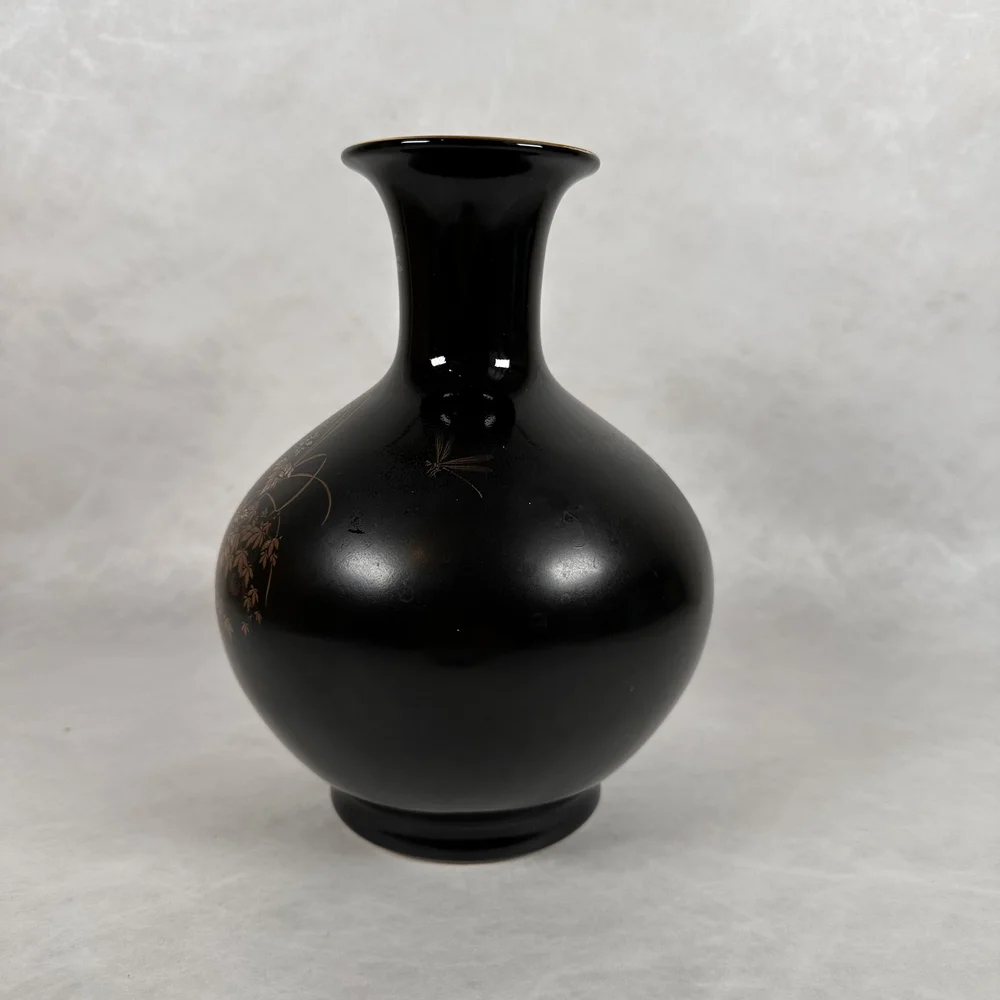 New - Vase with Stand — Japanese Cultural & Community Center