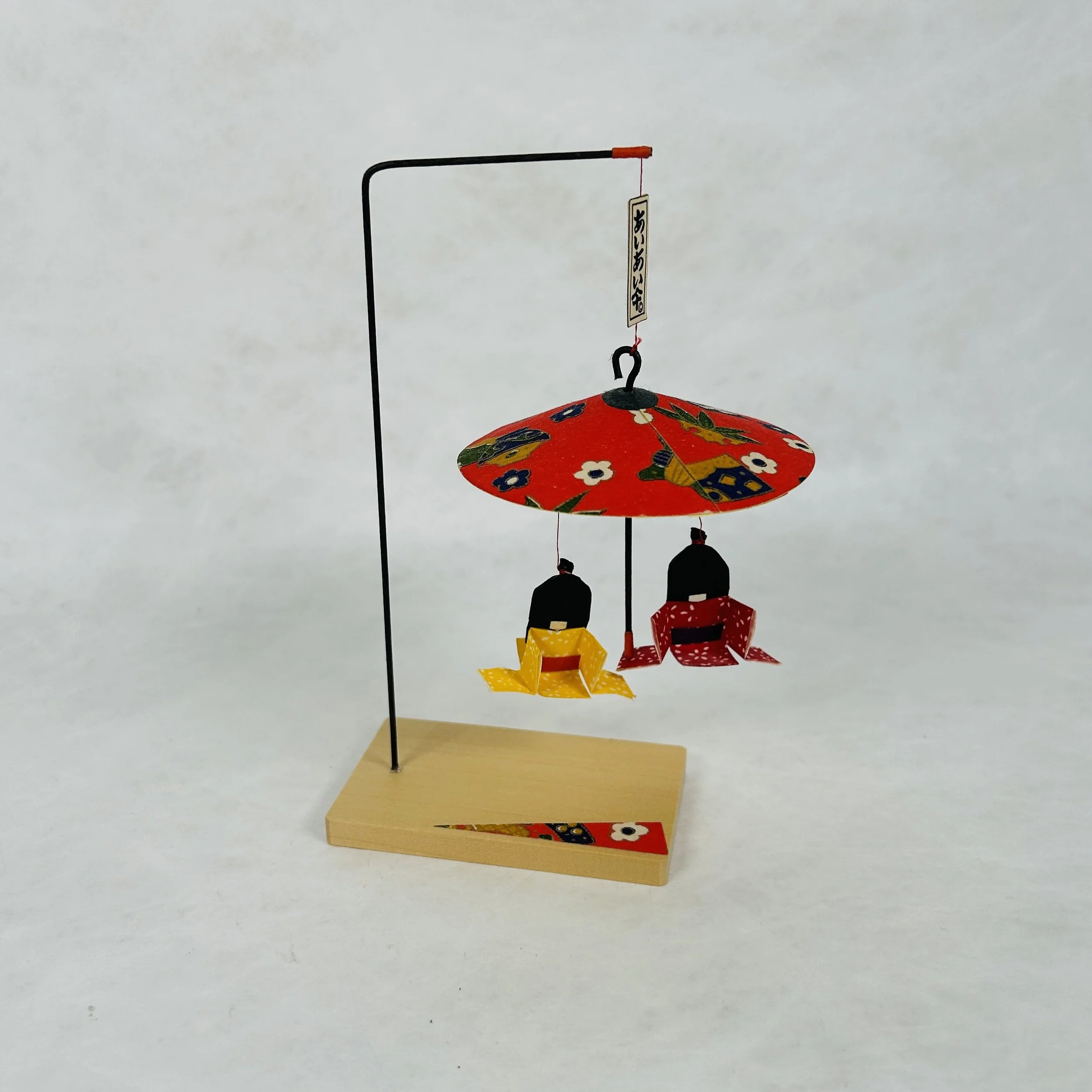 手鏡 鎌倉彫 漆器 Kamakura Lacquerware mirror Kamakura-bori Hand Mirror — Japanese Cultural & Community Center