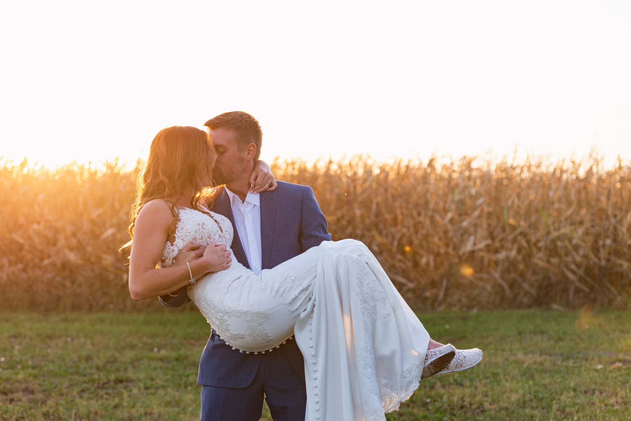 DIY Backyard Wedding | Fargo Wedding Photography by Chelsea Joy Photography