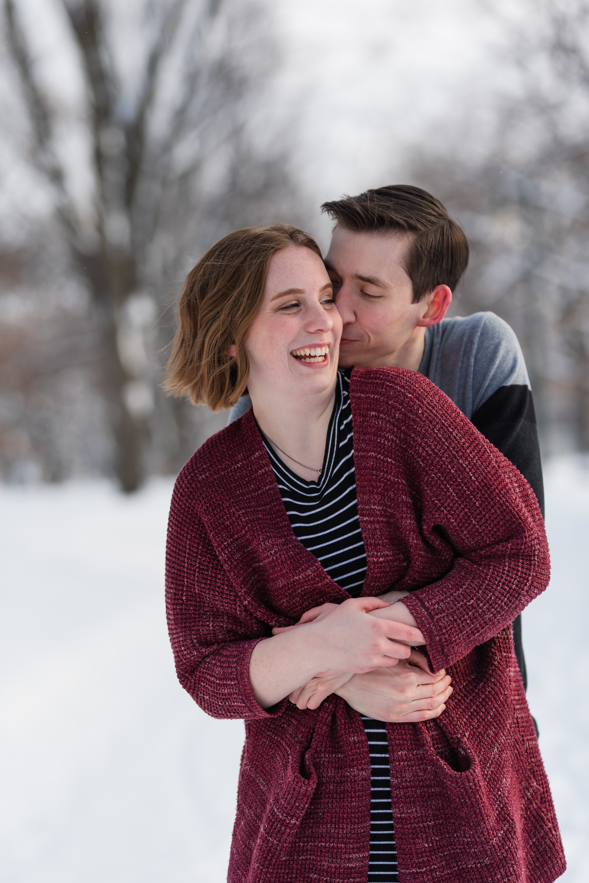 Winter Fargo ND Engagement Pictures | Fargo, North Dakota Wedding Photographer