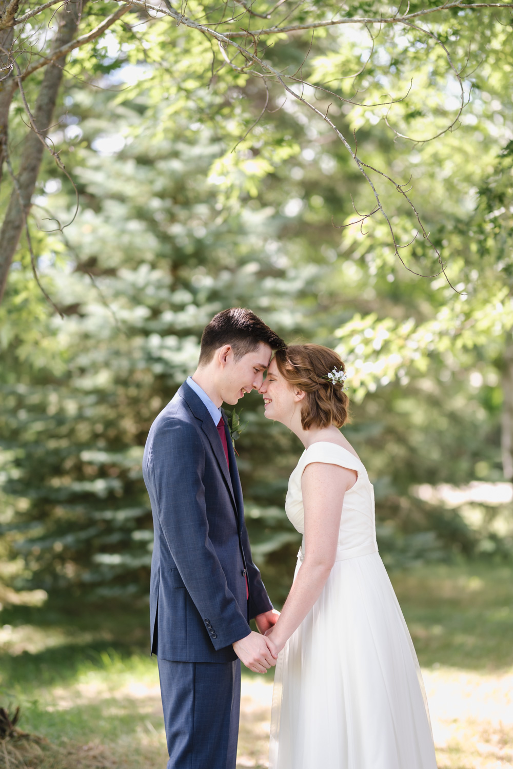 Summer Detroit Lakes Lakeside Wedding | Fargo Wedding Photographer