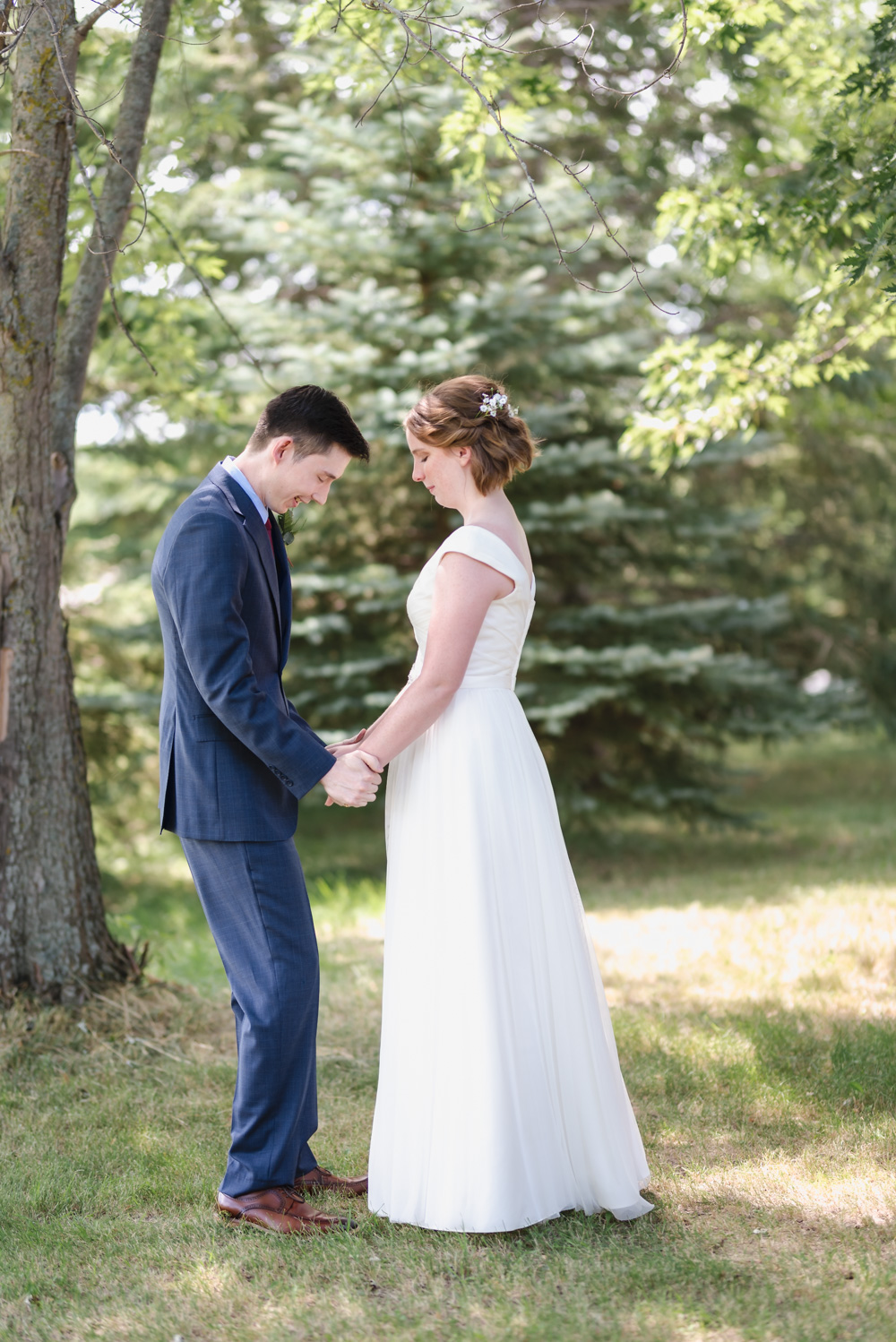 Summer Detroit Lakes Lakeside Wedding | Fargo Wedding Photographer