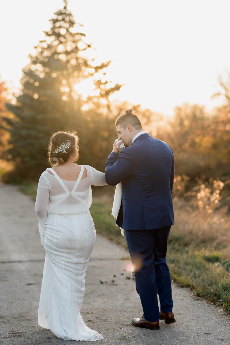 Bride &amp; Groom at Orchard Glen Park in Fargo, ND | Chelsea Joy Photography