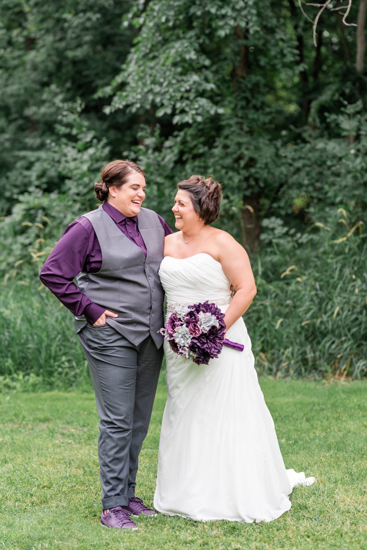 Summer Fargo Wedding Photography in Lindenwood Park | Chelsea Joy Photography