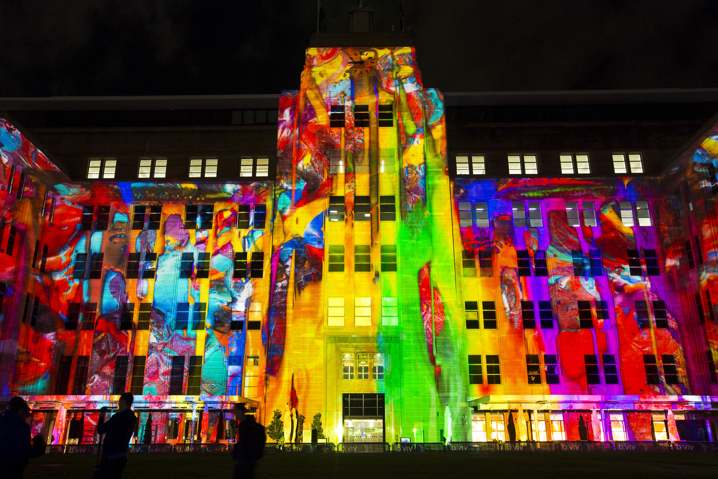 Vivid_Sydney_2016_The_Matter_of_Painting_TheRocks_CREDIT_Destination_NSW_AW1961.jpg
