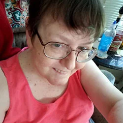 robynharton.jpg