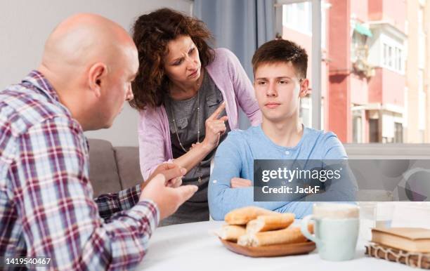 How To Deal With a Teenager Who Argues About Everything