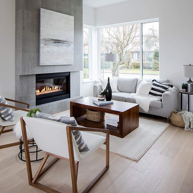 Inviting and cozy living room vibes at our #mdharrietst project in Vancouver. 
Photo: @pineconecamp