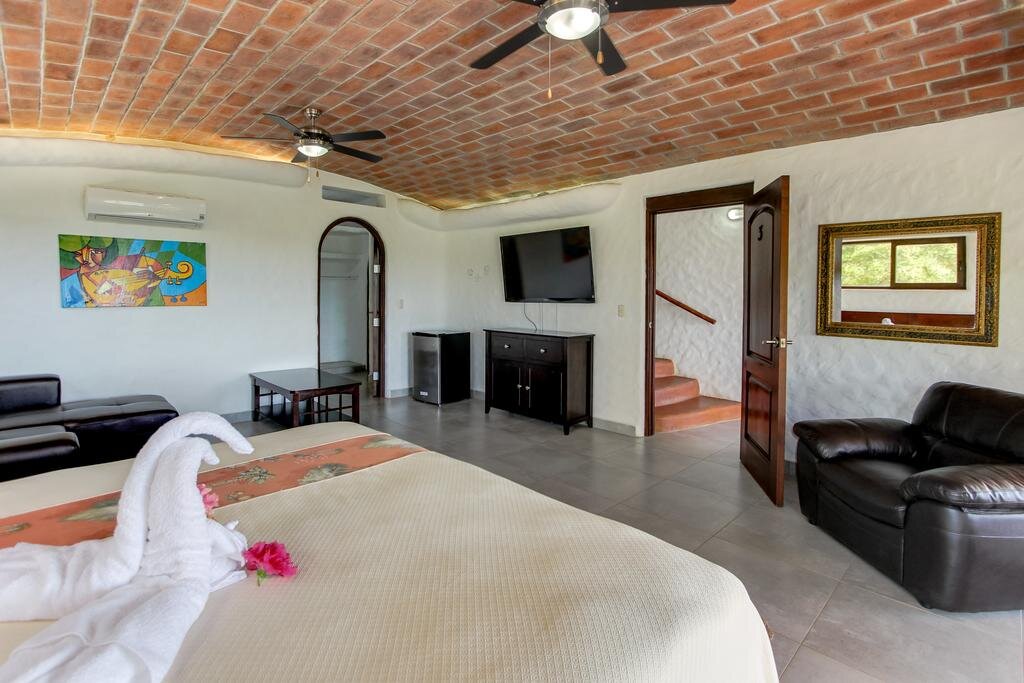 Villa For Sale San Juan Del Sur 24.jpg