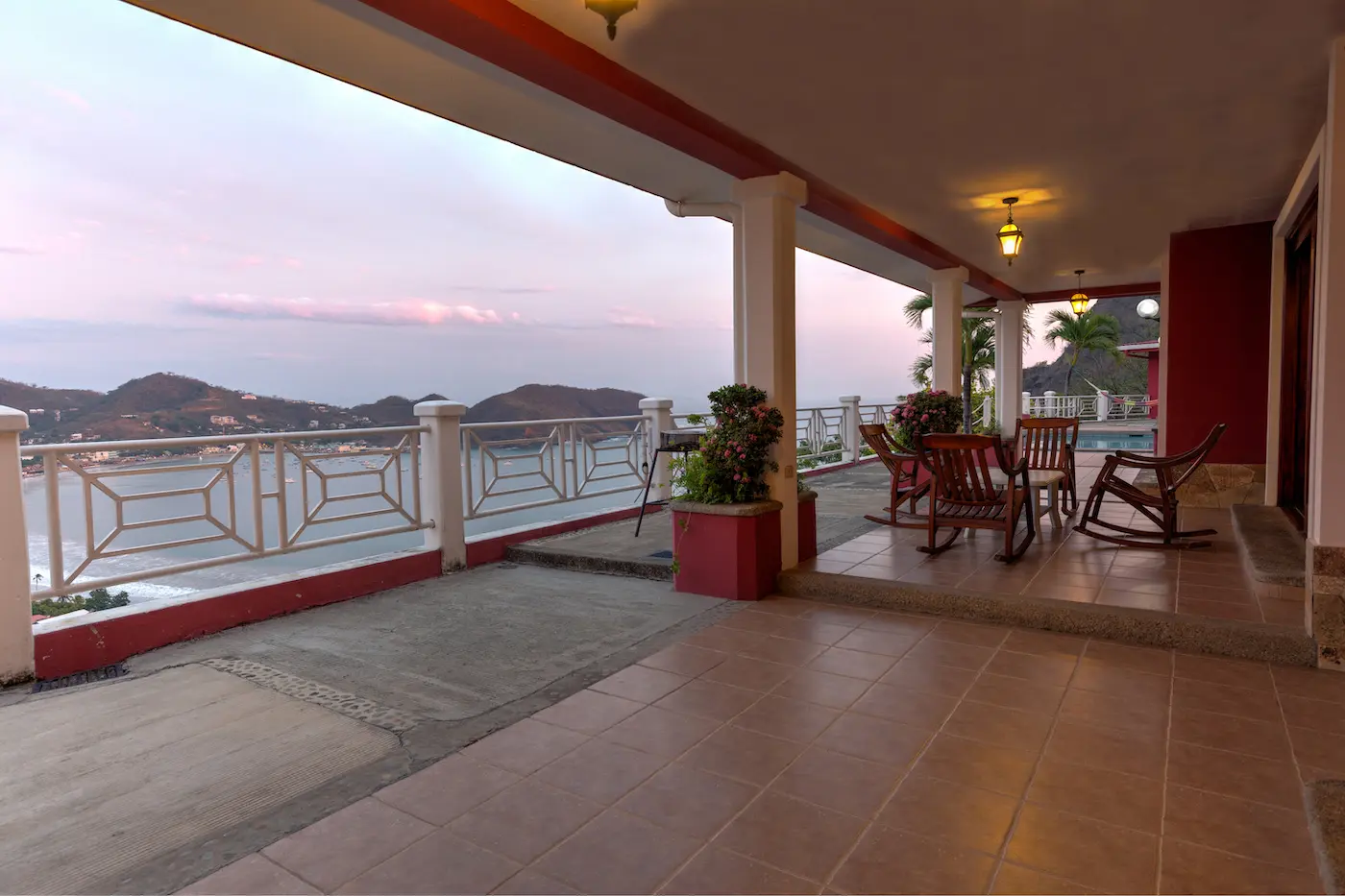 Cliff-Top-Home-in-Pacific-Marlin-Invest-Nicaragua-Real-Estate-San-Juan-del-Sur-Tola-23-1.jpg.jpg