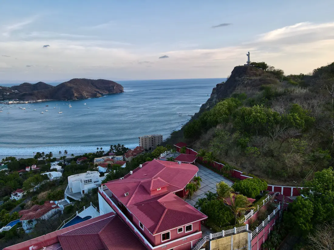 Cliff-Top-Home-in-Pacific-Marlin-Invest-Nicaragua-Real-Estate-San-Juan-del-Sur-Tola-25.jpeg.jpg