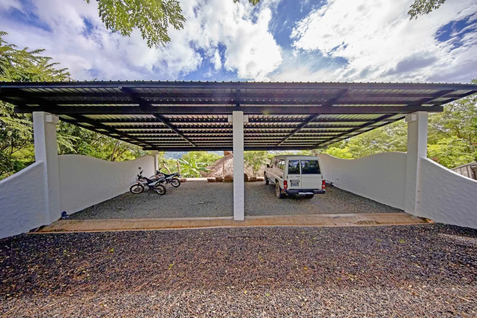 Off-grid and Net-Zero Housing - Ecohome