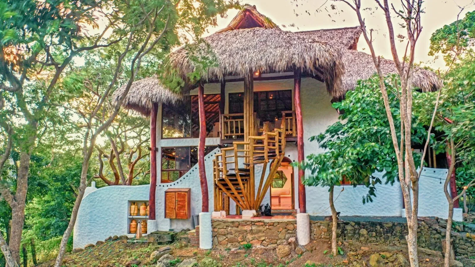 Image showcasing Ecocapsule Box | Ecocapsule