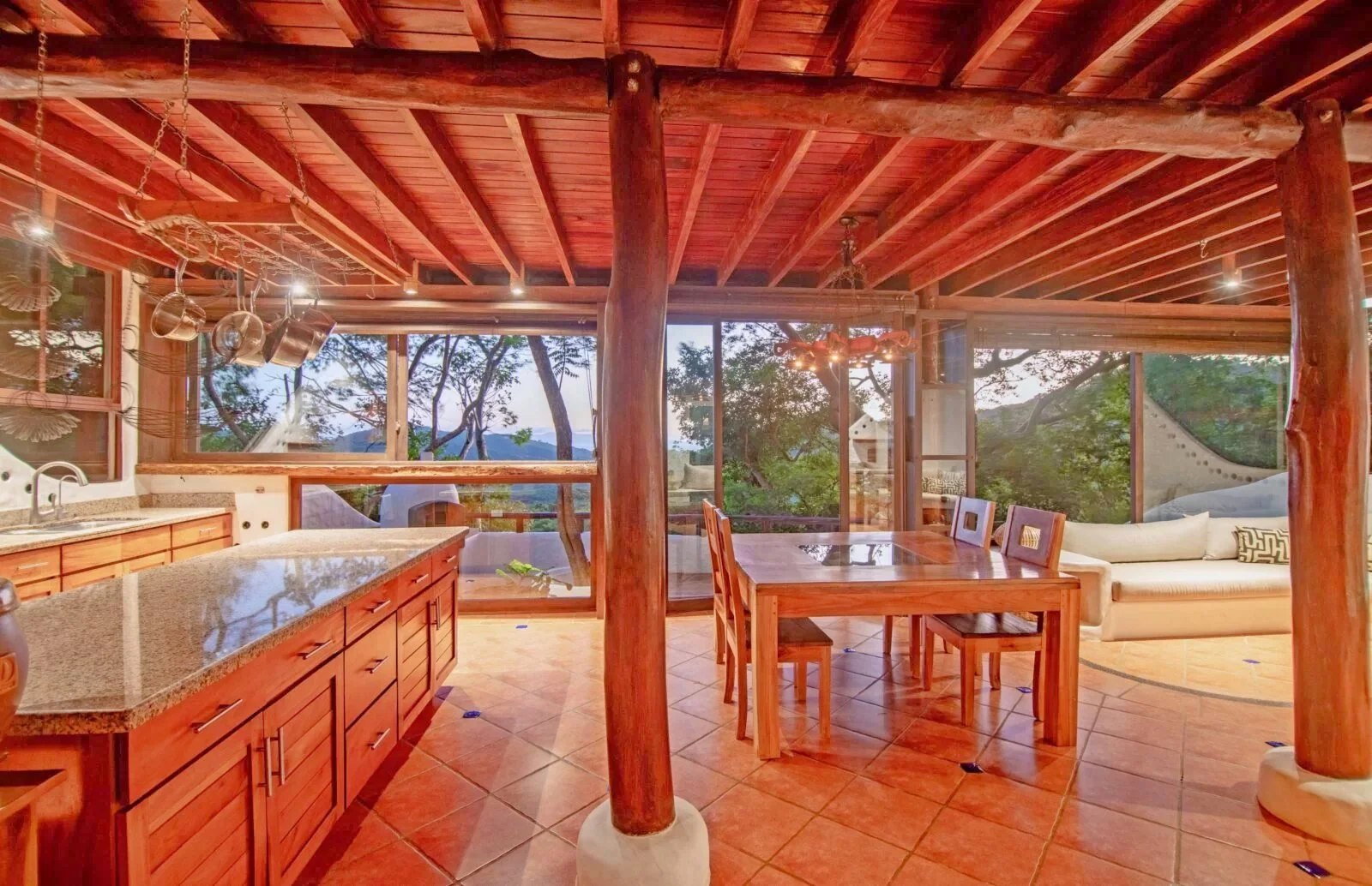 7 Best Water Saving Hand Soaps For Eco-Friendly Homes