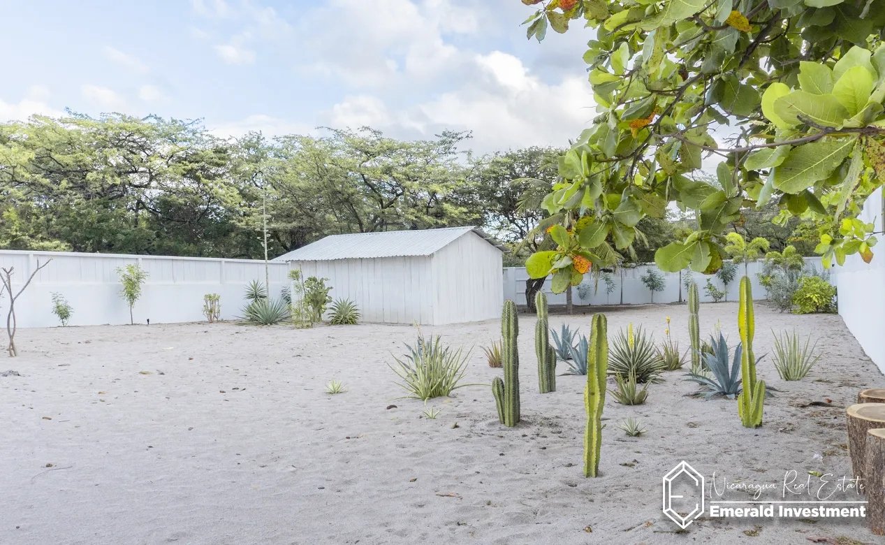 Beachfront oceanfront surf home house for sale popoyo nicaragua (17).jpg