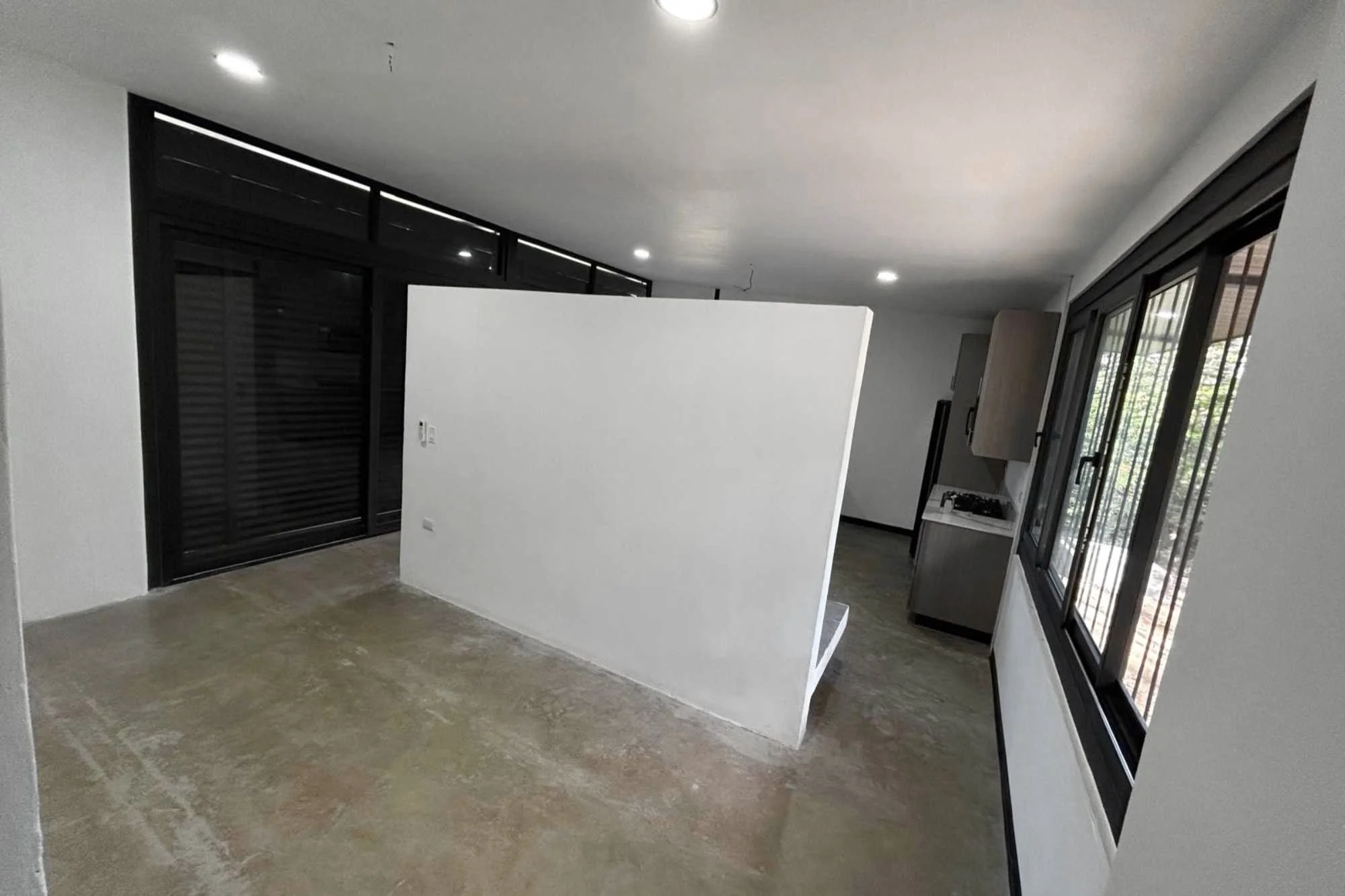 Begginers Bay Surf Surfing Pooyo Tola Nicaragua Surf Cabin For Sale  6.jpg