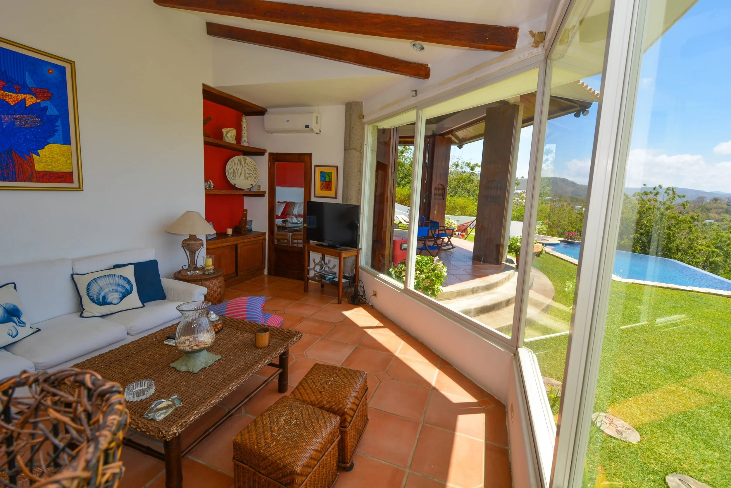 Pacific-marlin-san-juan-del-sur-Nicaragua-luxury-home-exterior-outdoor-dining.jpg