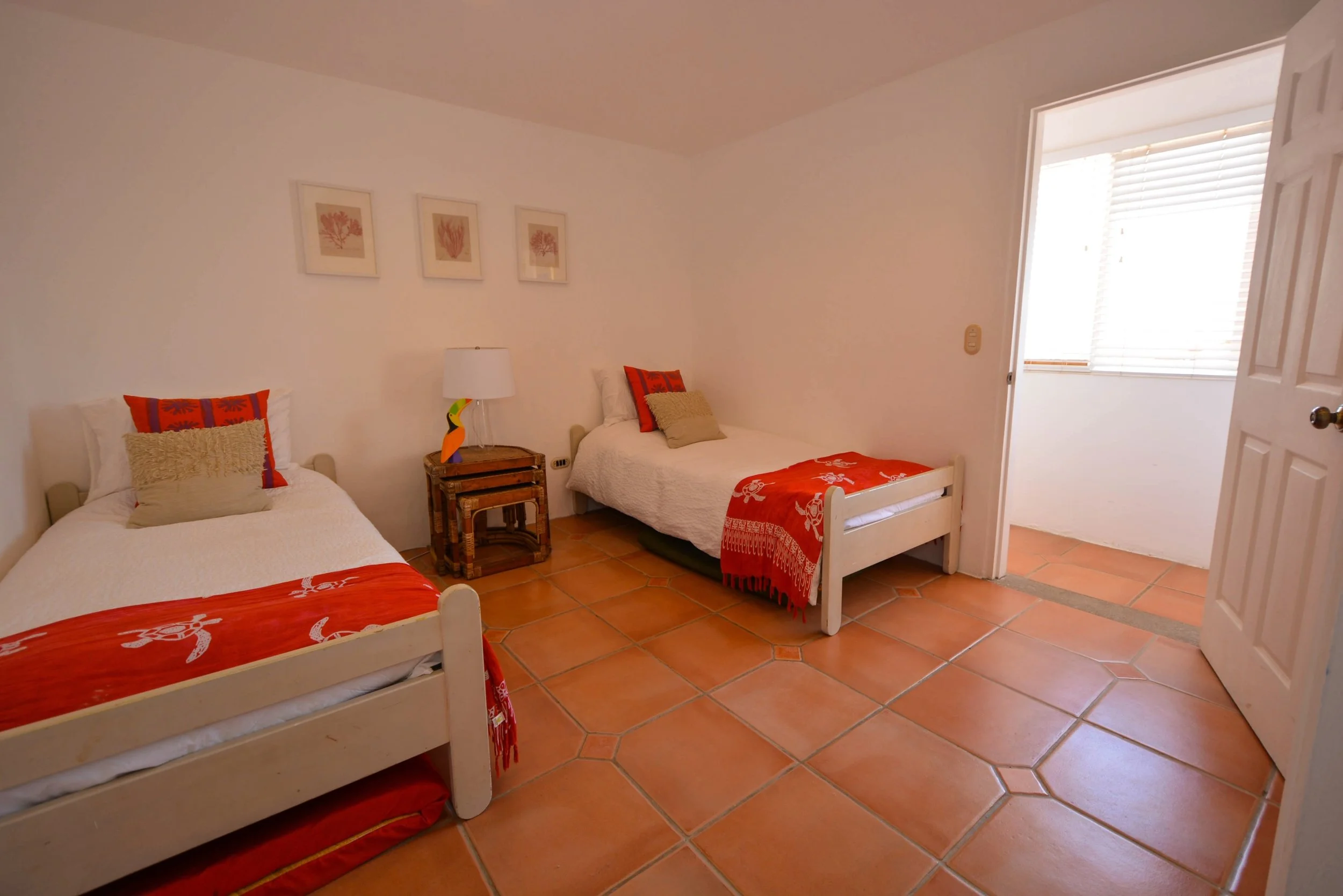Pacific-marlin-san-juan-del-sur-Nicaragua-luxury-home-interior-bedroom-.jpg
