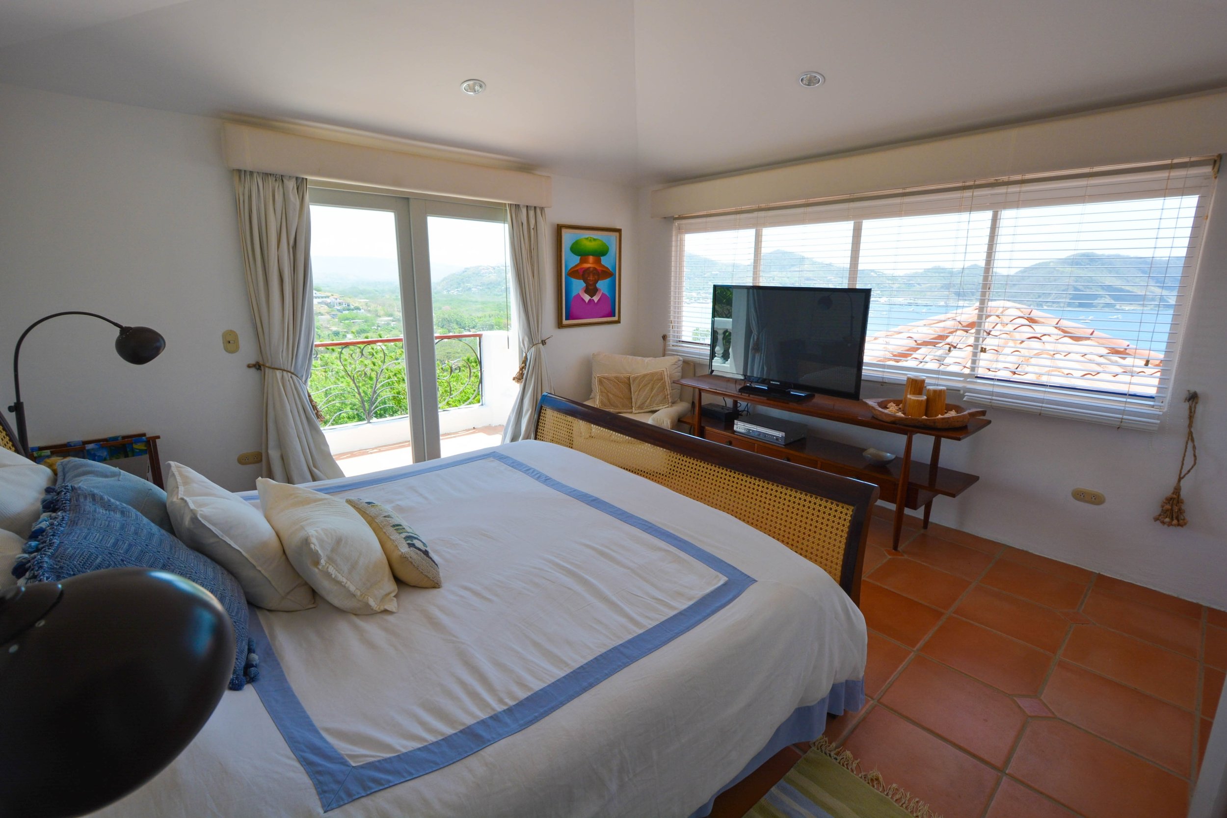 Pacific-marlin-san-juan-del-sur-Nicaragua-luxury-home-interior-bedroom-2.jpg
